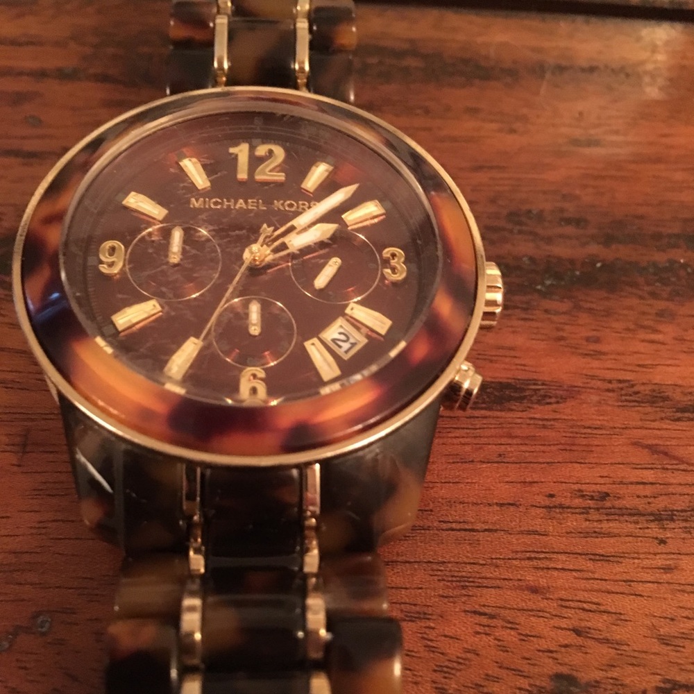 Michael kors tortoise watch